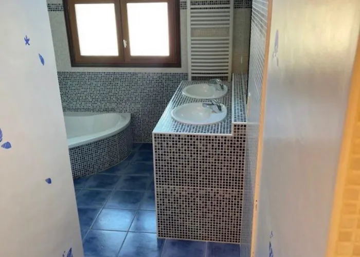 Avec Piscine, Saison Estivale 3* Urrugne